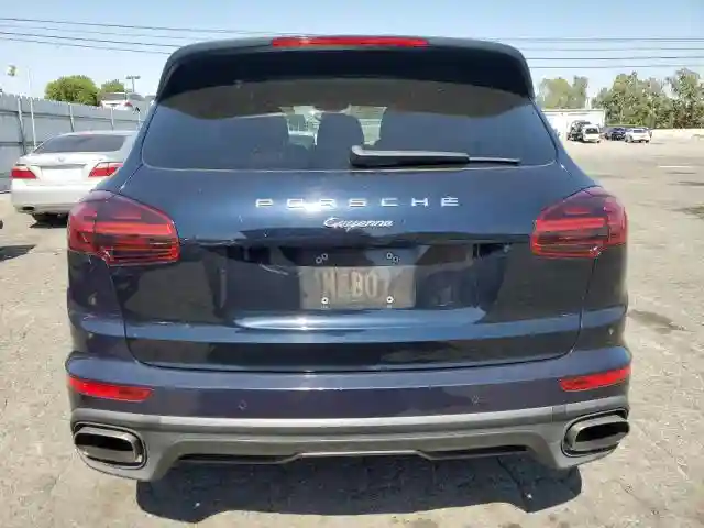 WP1AA2A25GKA08699 2016 PORSCHE CAYENNE-5