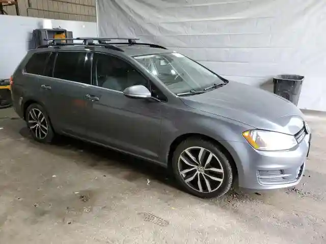 3VWC17AUXGM520747 2016 VOLKSWAGEN GOLF-3