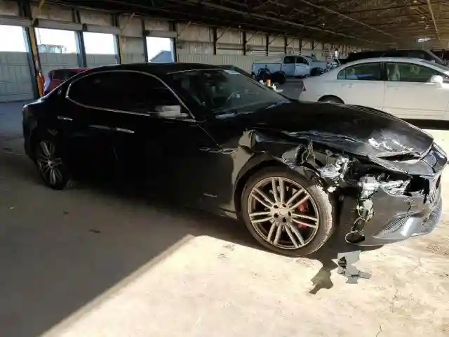 ZAM57YTS3J1259957 2018 MASERATI ALL MODELS-3