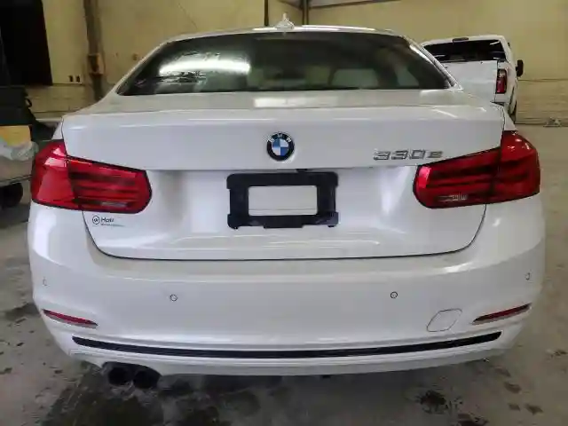 WBA8E1C30HA029663 2017 BMW 3 SERIES-5