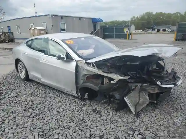 5YJSA1E16HF180191 2017 TESLA MODEL S-3