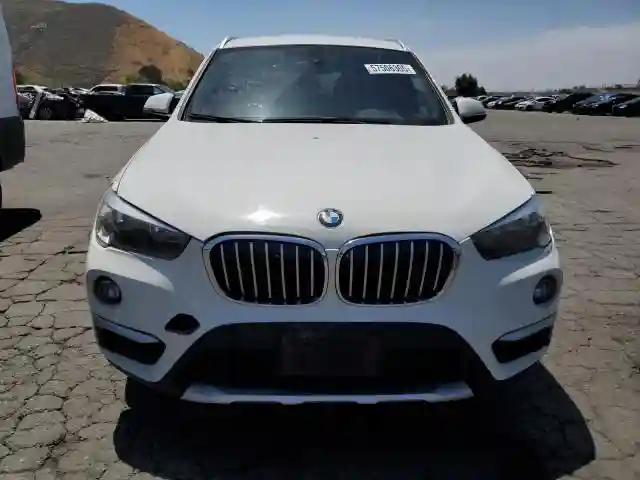 WBXHU7C3XJ5H45693 2018 BMW X1-4