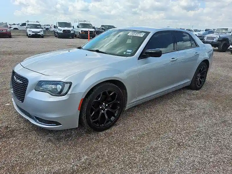 2C3CCAAG9KH733284 2019 CHRYSLER 300-0
