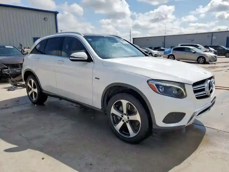 WDC0G4KB8GF043942 2016 MERCEDES-BENZ GLC-CLASS-3