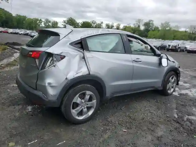 3CZRU6H35KM743664 2019 HONDA HR-V-2