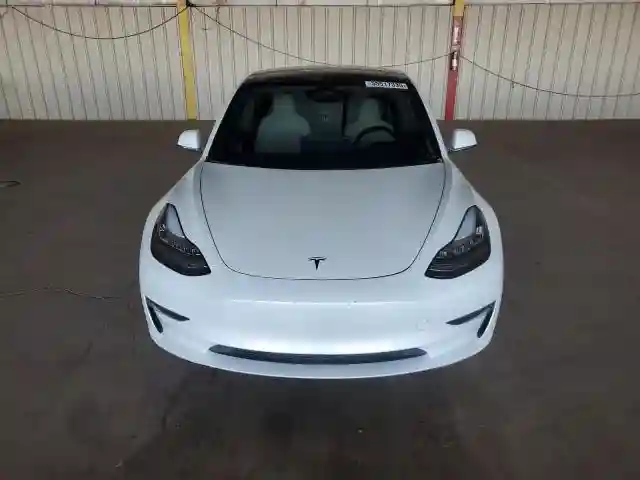 5YJ3E1EAXKF509572 2019 TESLA MODEL 3-4