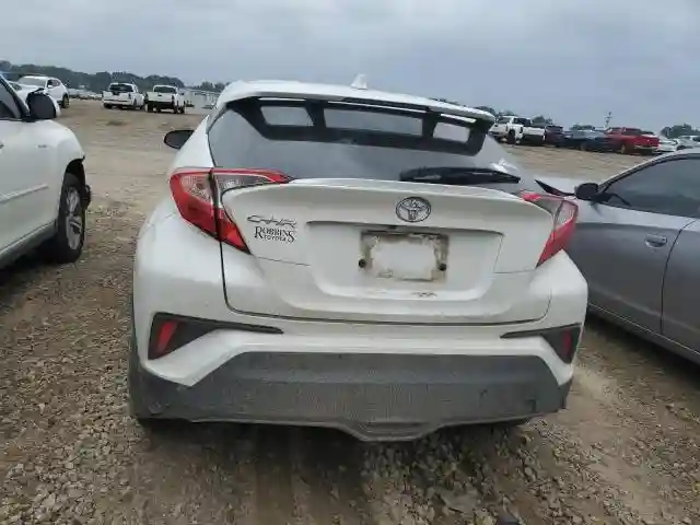 NMTKHMBX2MR128051 2021 TOYOTA C-HR-5