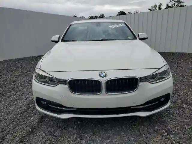 WBA8B9C58JEE83282 2018 BMW 3 SERIES-4