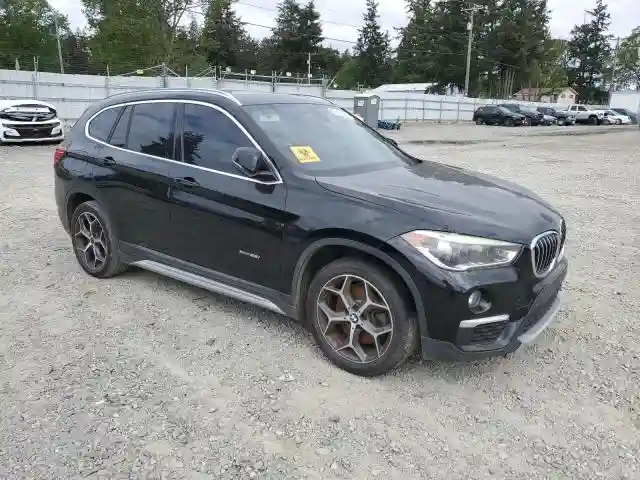WBXHT3Z37H4A54088 2017 BMW X1-3