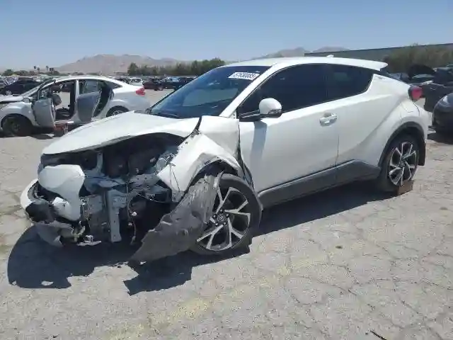 NMTKHMBX5JR042017 2018 TOYOTA C-HR-0