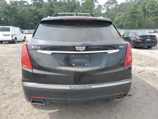 1GYKNARSXHZ201846 2017 CADILLAC XT5-5