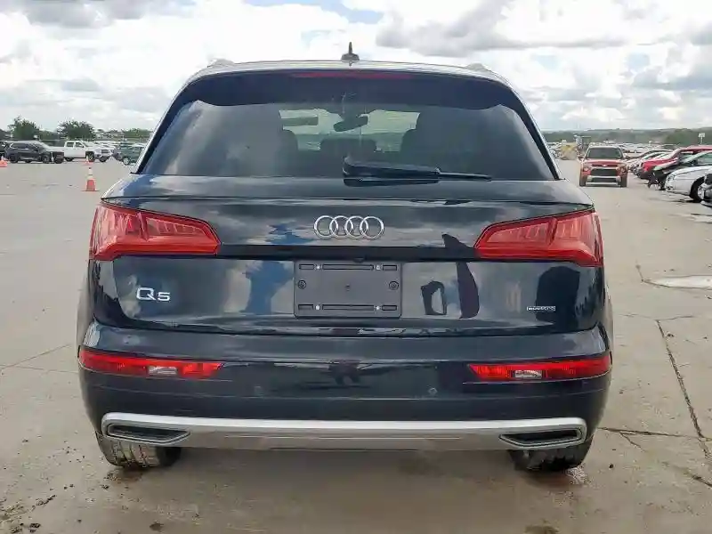 WA1BNAFY3L2055283 2020 AUDI Q5-5