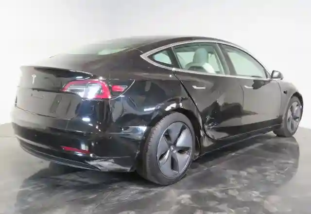 5YJ3E1EA6KF301575 2019 TESLA MODEL 3-2