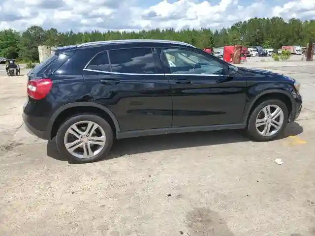 WDCTG4GB4HJ360735 2017 MERCEDES-BENZ GLA-CLASS-2