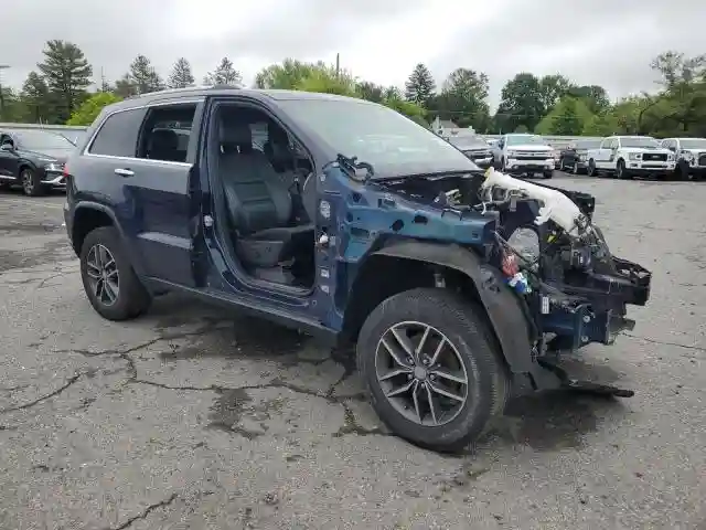 1C4RJFBG6HC801902 2017 JEEP GRAND CHEROKEE-3