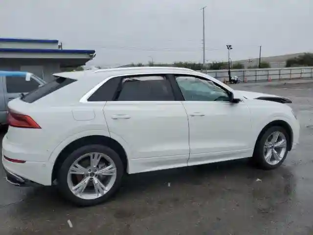 WA1BVBF15ND019434 2022 AUDI Q8-2