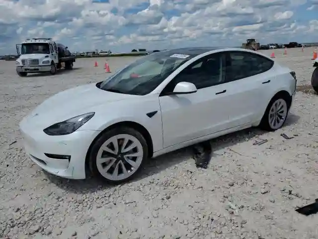 5YJ3E1EA1PF514697 2023 TESLA MODEL 3-0