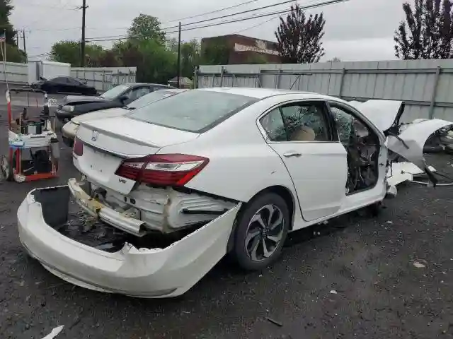 1HGCR3F80GA000071 2016 HONDA ACCORD-2