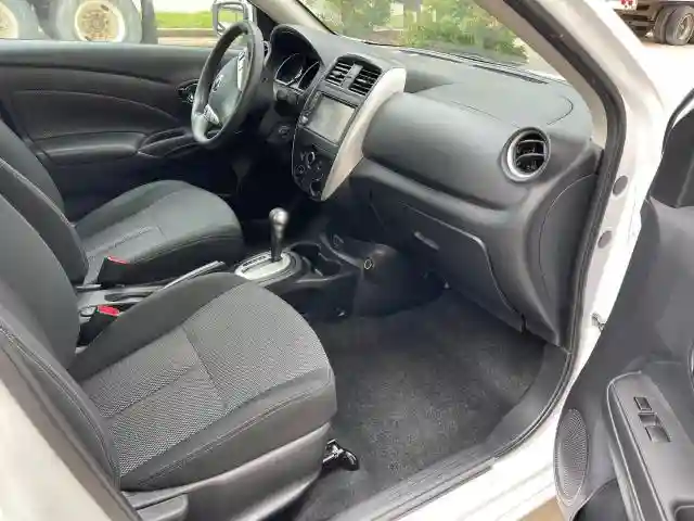 3N1CN7AP4KL853965 2019 NISSAN VERSA-4
