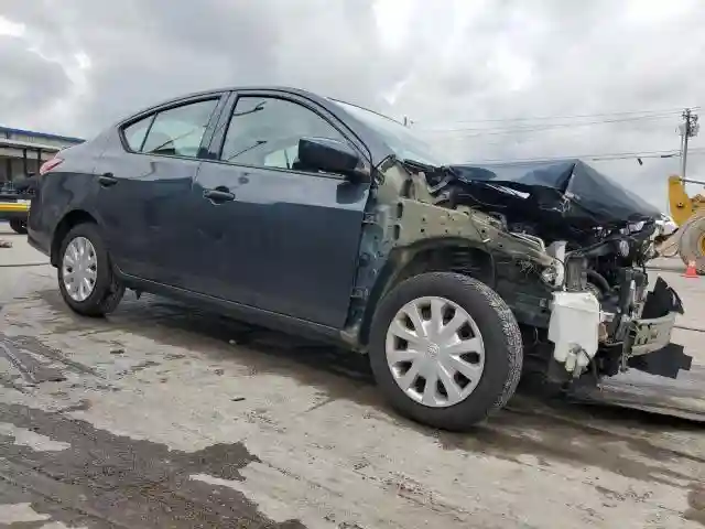 3N1CN7AP5HL847763 2017 NISSAN VERSA-3