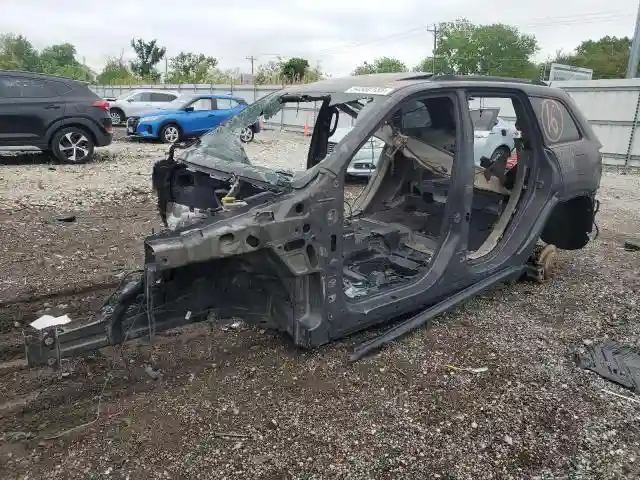 1C4RJFBG3HC764890 2017 JEEP GRAND CHEROKEE-0