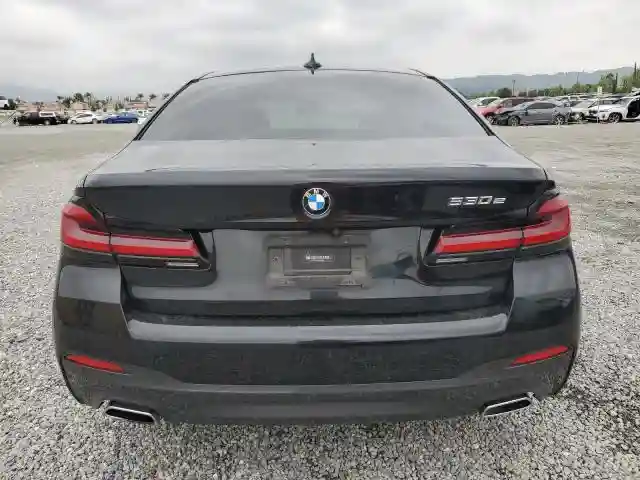 WBA13AG00MCF09677 2021 BMW 5 SERIES-5