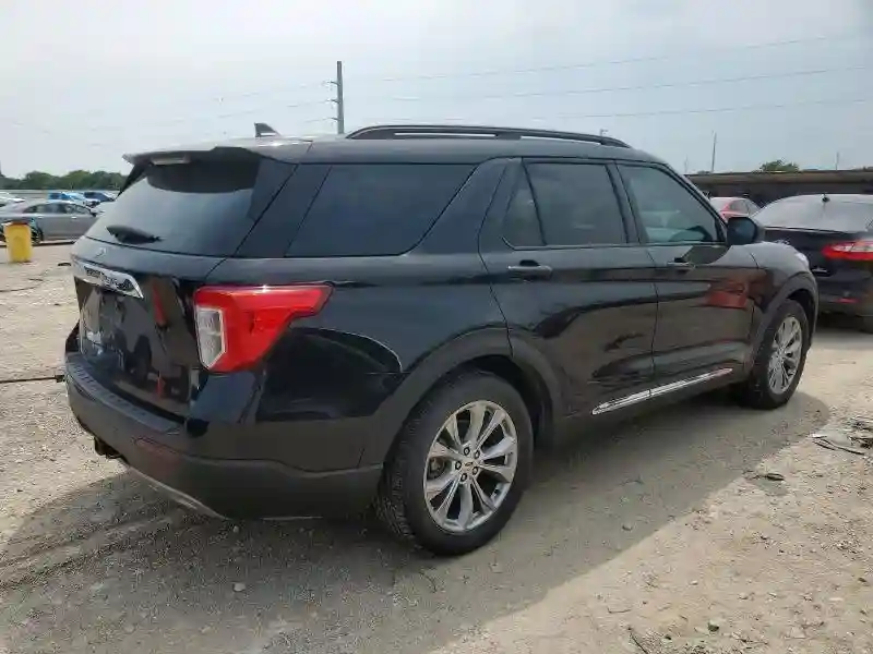 1FMSK7DH3NGA35931 2022 FORD EXPLORER-2