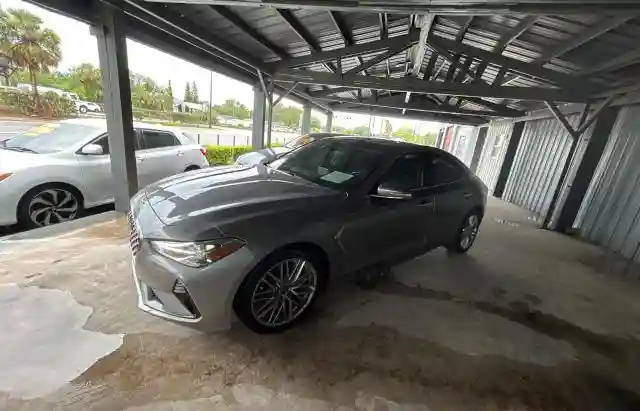 KMTG34LAXMU074866 2021 GENESIS G70-1