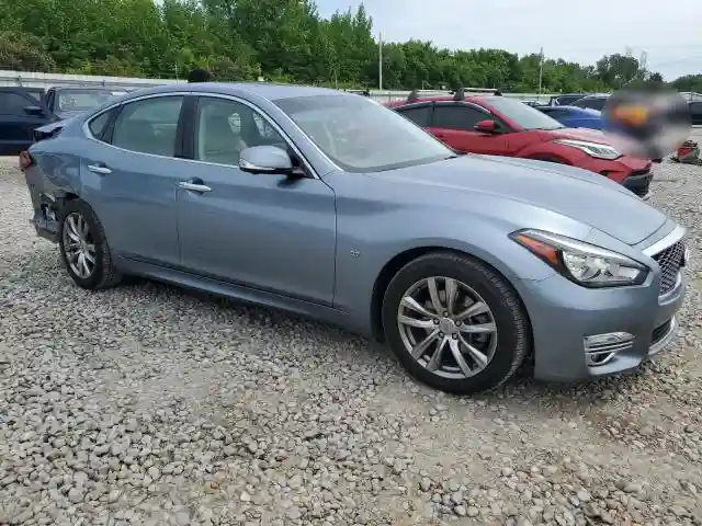 JN1BY1AP4JM180132 2018 INFINITI Q70-3