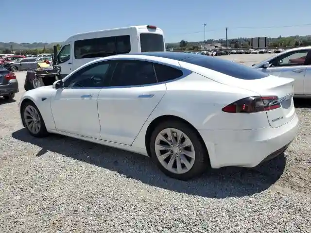 5YJSA1E28HF203141 2017 TESLA MODEL S-1