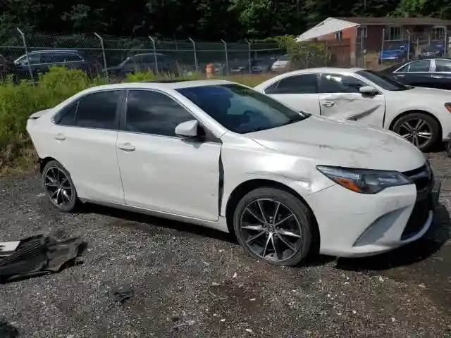 4T1BF1FK0HU388515 2017 TOYOTA CAMRY-3