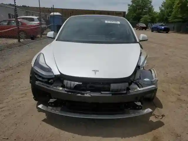 5YJ3E1EC5MF015740 2021 TESLA MODEL 3-4