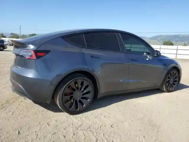 7SAYGDEFXNF521502 2022 TESLA MODEL Y-2