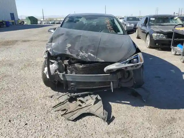 KMHD84LF4KU772235 2019 HYUNDAI ELANTRA-4