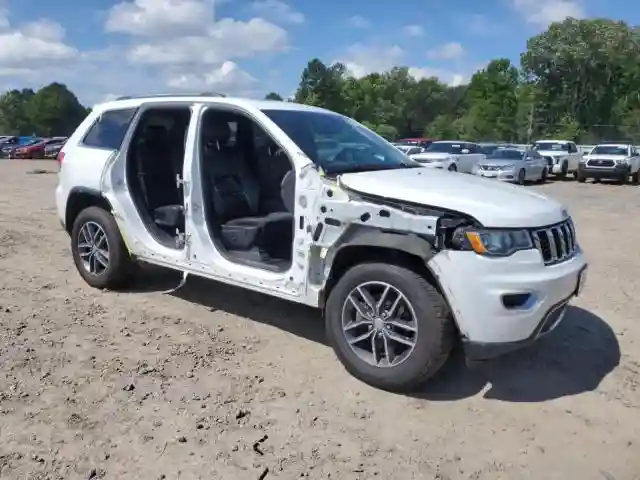 1C4RJFBGXHC835602 2017 JEEP GRAND CHEROKEE-3