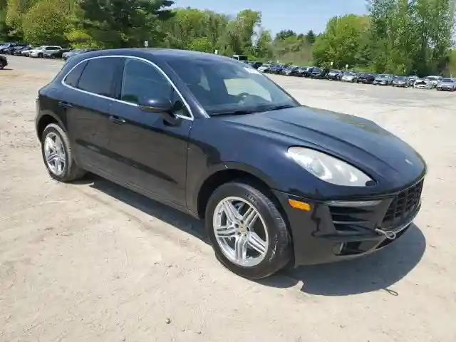 WP1AB2A57GLB42972 2016 PORSCHE MACAN-3
