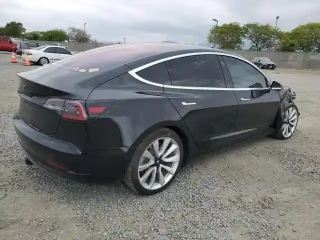 5YJ3E1EA8JF023583 2018 TESLA MODEL 3-2