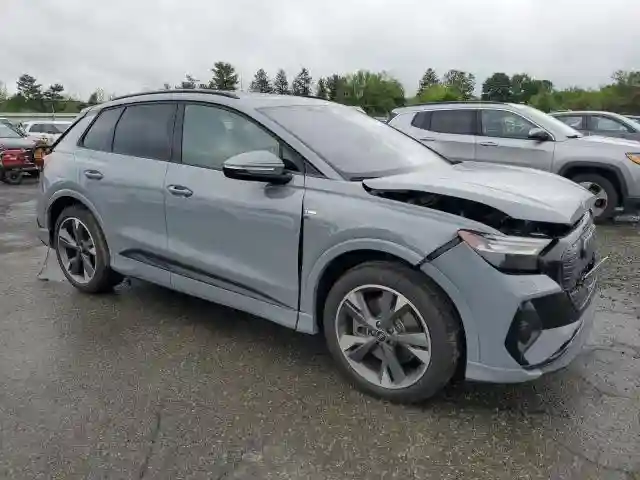 WA1MUBFZ1RP044952 2024 AUDI Q4 E-TRON-3