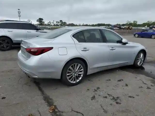 JN1EV7AR9JM430748 2018 INFINITI Q50-2