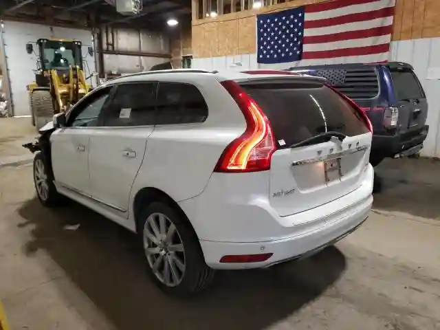 YV440MRU0H2192550 2017 VOLVO XC60-1