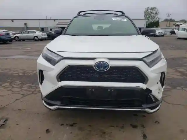 JTMEB3FV0RD218966 2024 TOYOTA RAV4-4