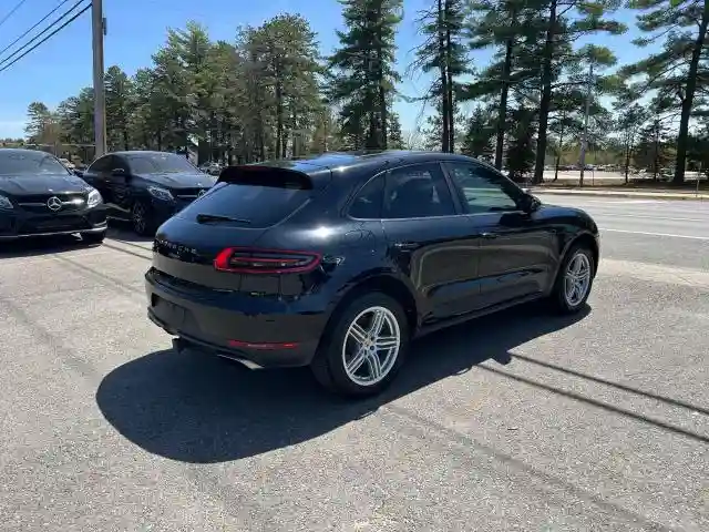 WP1AA2A53JLB05508 2018 PORSCHE MACAN-3