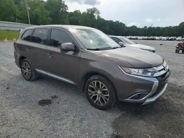 JA4AD3A33JZ004196 2018 MITSUBISHI OUTLANDER-3
