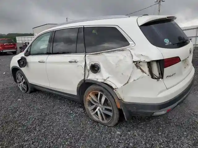 5FNYF5H91HB032616 2017 HONDA PILOT-1