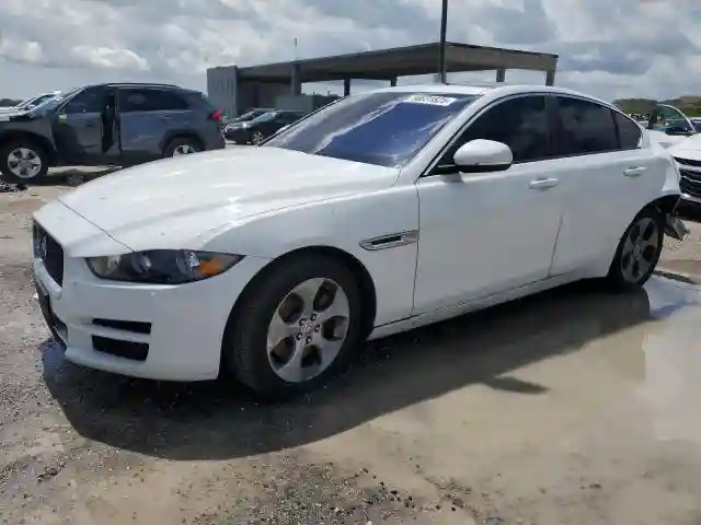 SAJAR4BG0HA974273 2017 JAGUAR XE-0
