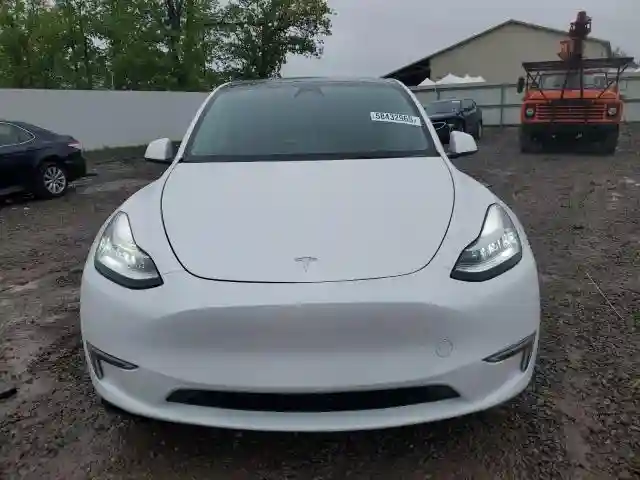 7SAYGDEE1PF611177 2023 TESLA MODEL Y-4