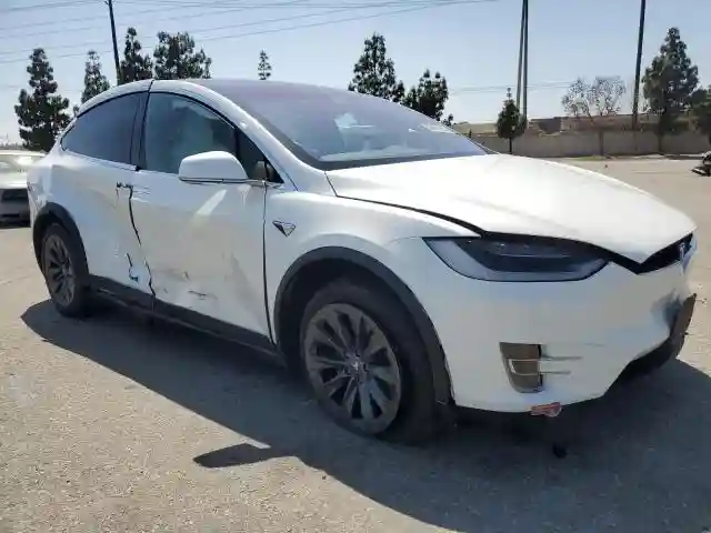 5YJXCAE22HF060834 2017 TESLA MODEL X-3