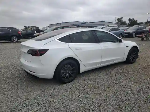 5YJ3E1EA8JF044465 2018 TESLA MODEL 3-2