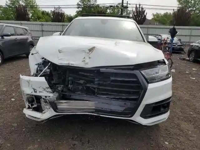 WA1VAAF76KD033457 2019 AUDI Q7-4