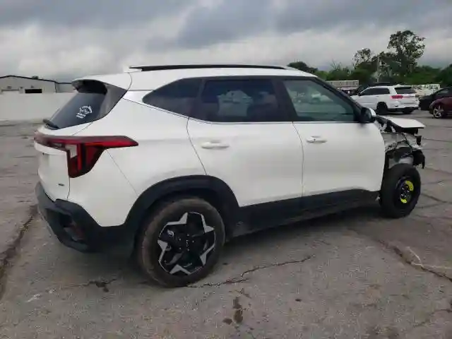 KNDERCAA3S7688770 2025 KIA SELTOS-2
